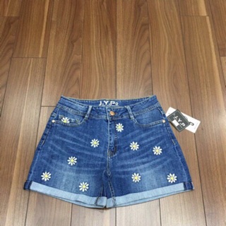 Quần short jeans nữ thêu hoa