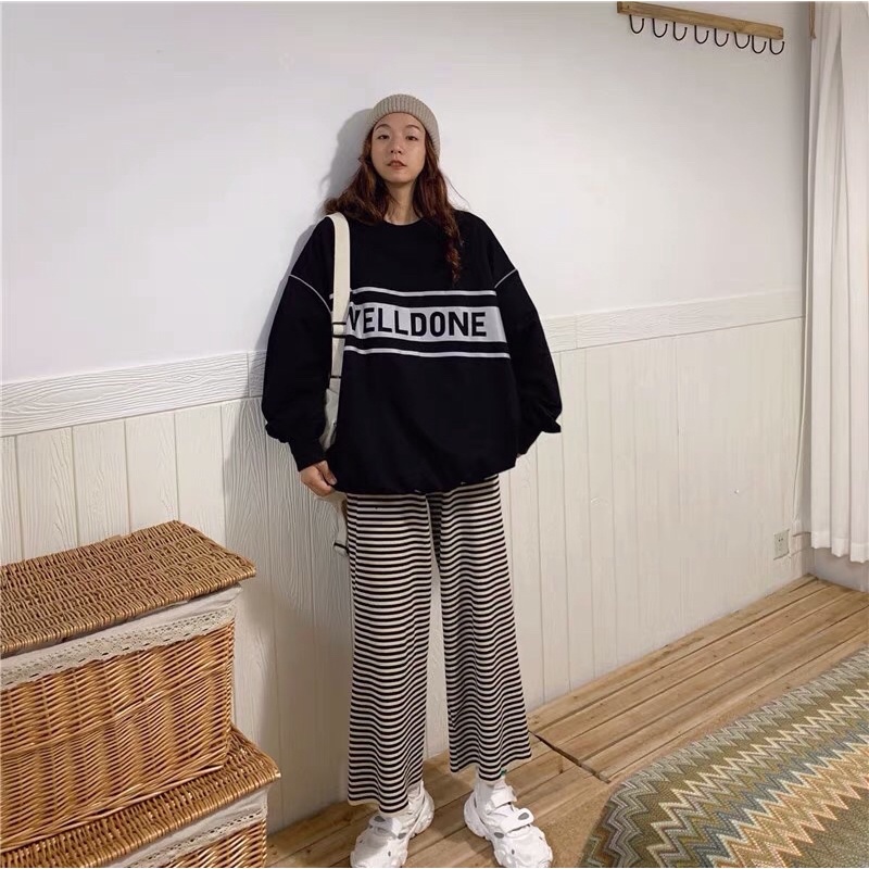 Áo sweater unisex WELL DONE oversize