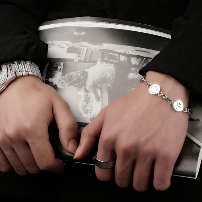 Vòng Tay Mặt Cười 22158 Phong Cách hiphop Đường Phố Nhật Bản Cho Nam Nữ