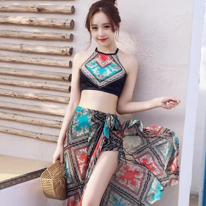 [XẢ KHO+FREE SHIP]  Bộ Đồ Bơi 3 Chi Tiết Họa Tiết Thổ Cẩm - Bộ Bikini Cổ Yếm Quần Đùi Kèm Khăn Choàng