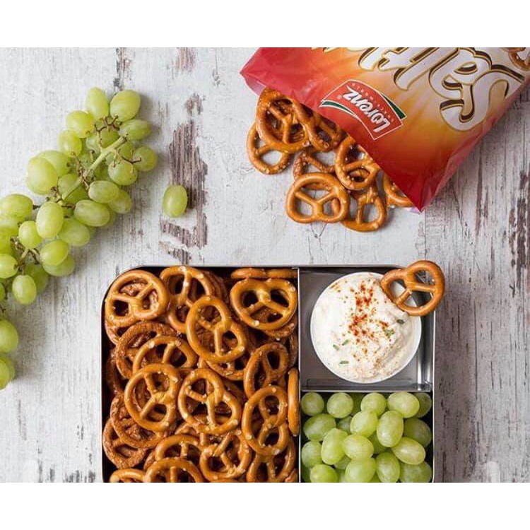 Phụ kiện trang trí bánh sinh nhật bánh kem - Hộp bánh vòng Saltletts 90g