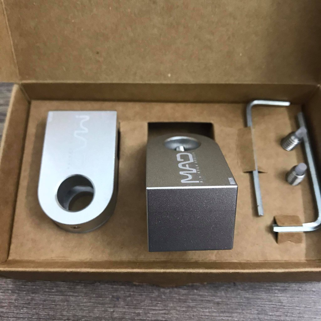 Kẹp ống IN OUT Inox MAD Phi 12 &amp; Phi 16