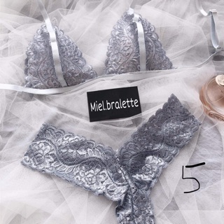 Bộ Bralette ghi xám quần chữ Y