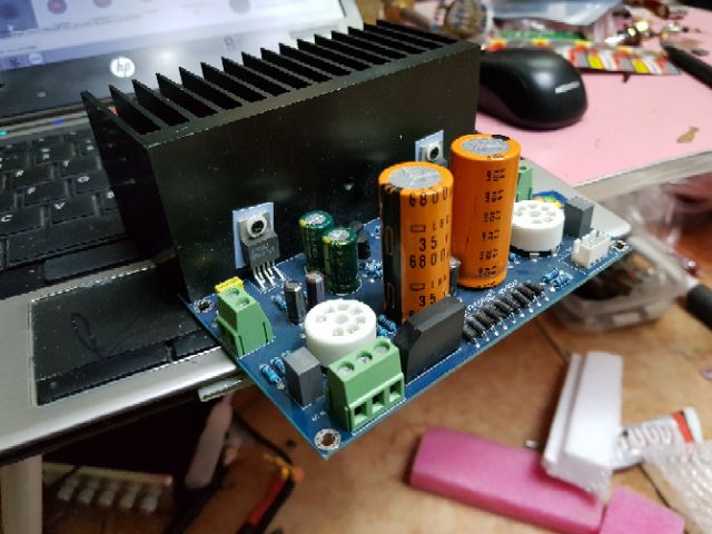 Mạch khuyếch đại công suất lm1875