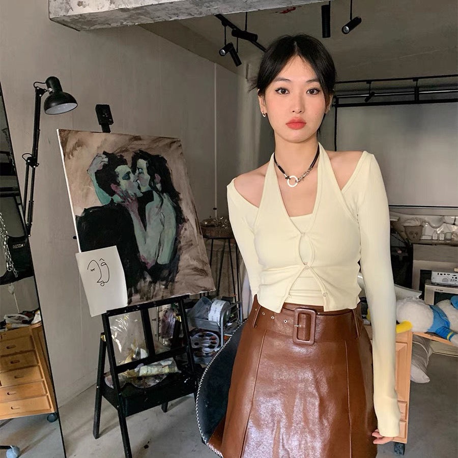 Áo Thun Tay Dài Cổ Yếm Dáng Ôm Thời Trang Xuân Hè 2022 Dành Cho Nữ