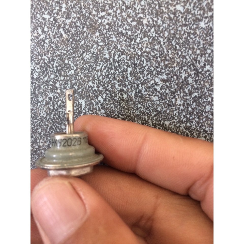 Thyristor  Ky202B  Nga hàng tháo máy