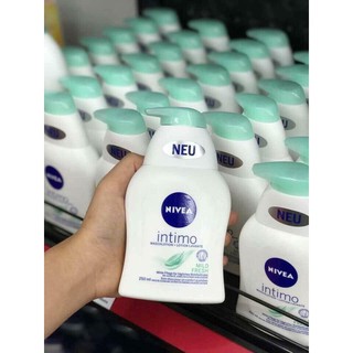 Dung Dịch Vệ Sinh Phụ Nữ Nivea Intimo
