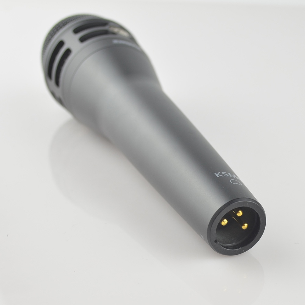 Micro Shure KSM8 Dùng Để Hát Trên Sân Khấu