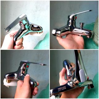 Bộ sen vòi SELTA hàn quốc tặng kèm đôi chân nóng lạnh