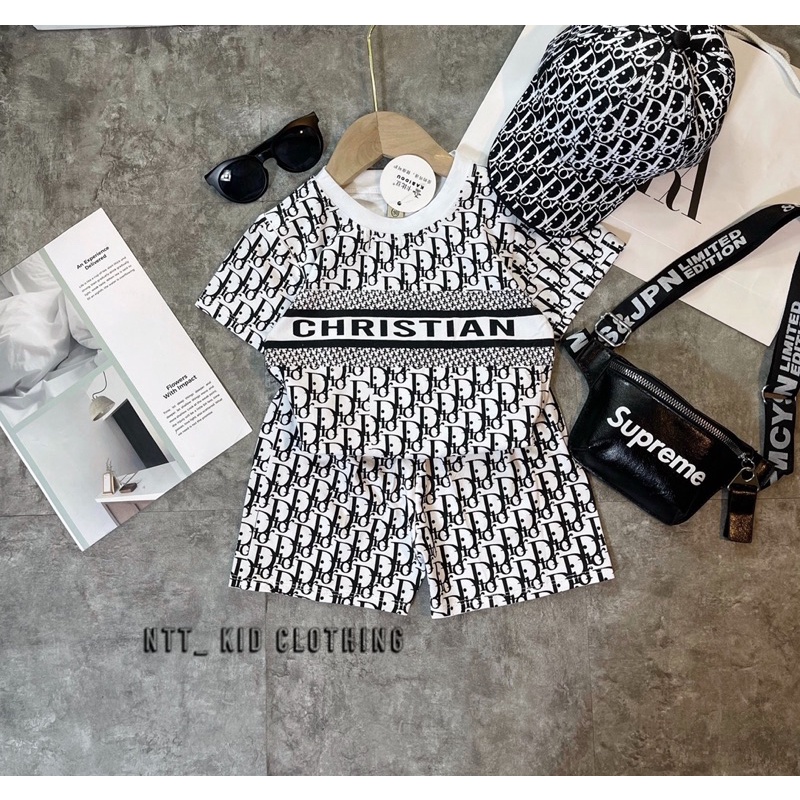 Bộ in tràn kèm mũ cho bé trai