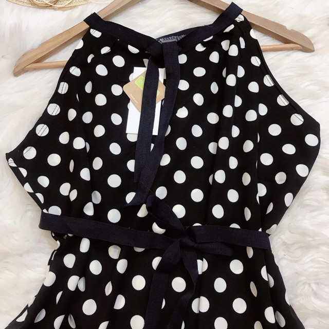 Sét đôi bạn thân chấm bi