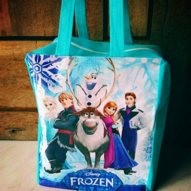 Mô Hình Đồ Chơi Nhân Vật Hoạt Hình Trong Phim Frozen Masha Ben10