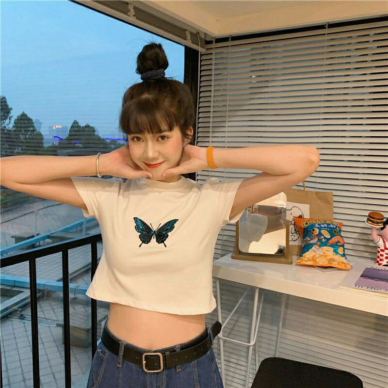 Áo croptop thêu bướm