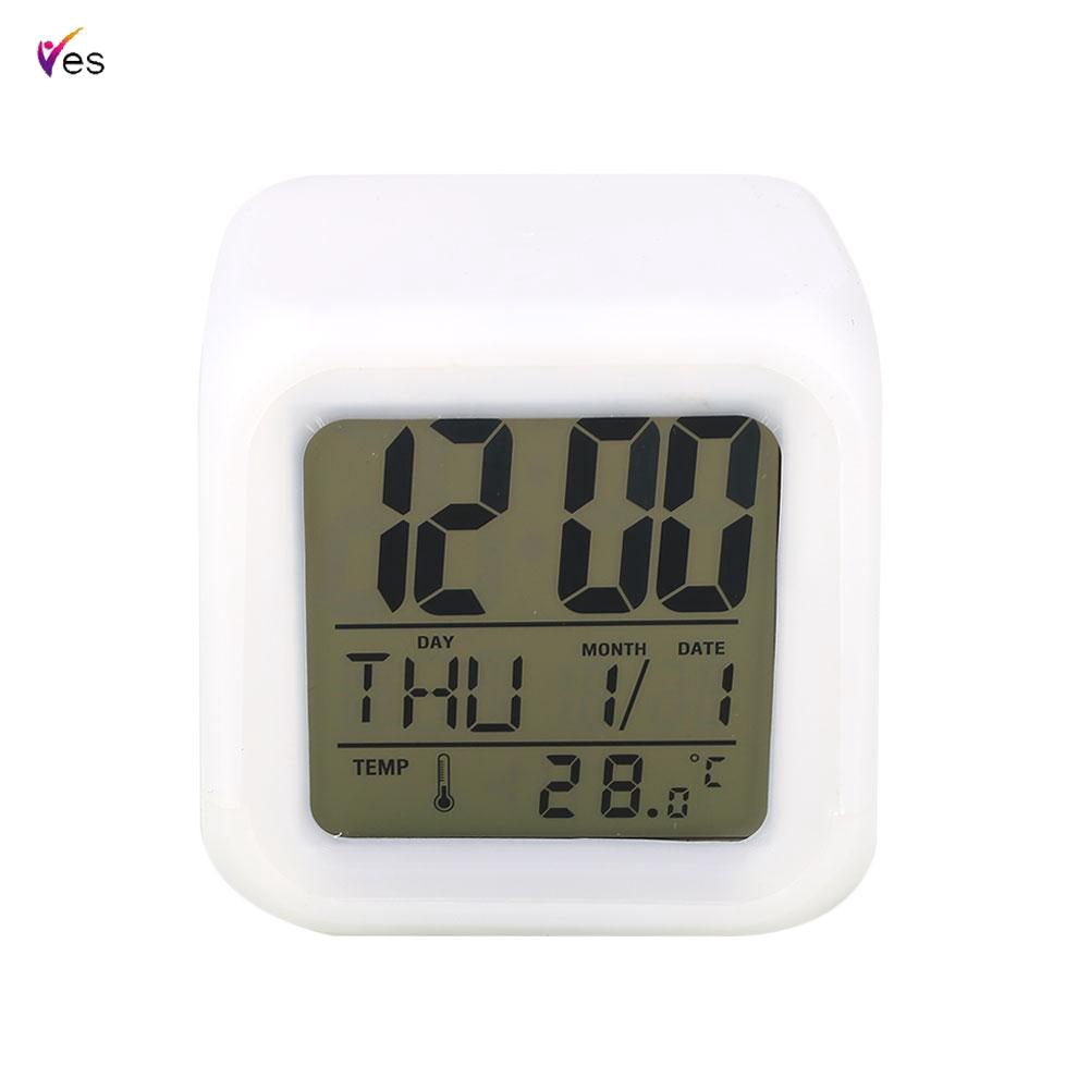 Đồng hồ báo thức có hiển thị ngày giờ và nhiệt độ tiện dụng kích thước 7.6*7.6*7.8 cm