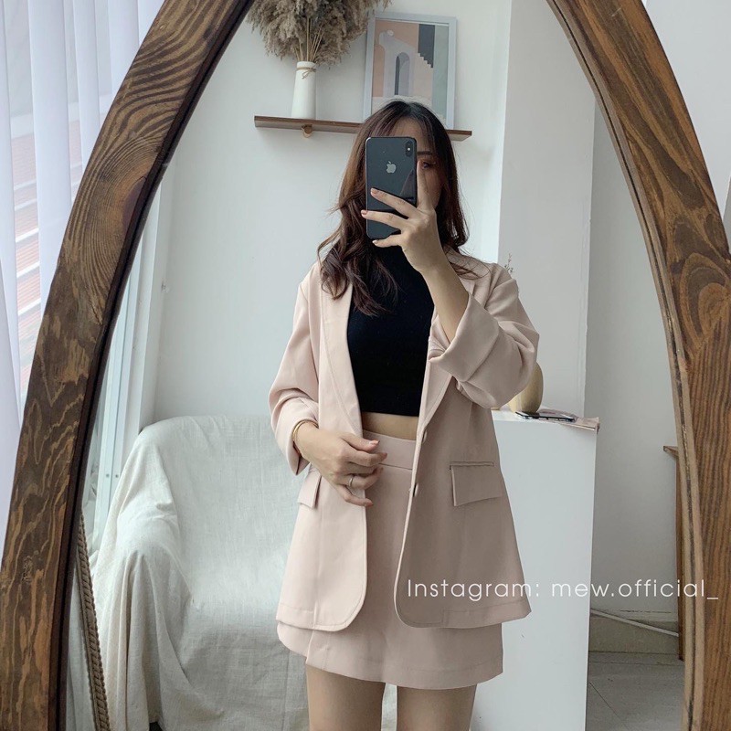 Set blazer kèm quần giả váy màu be