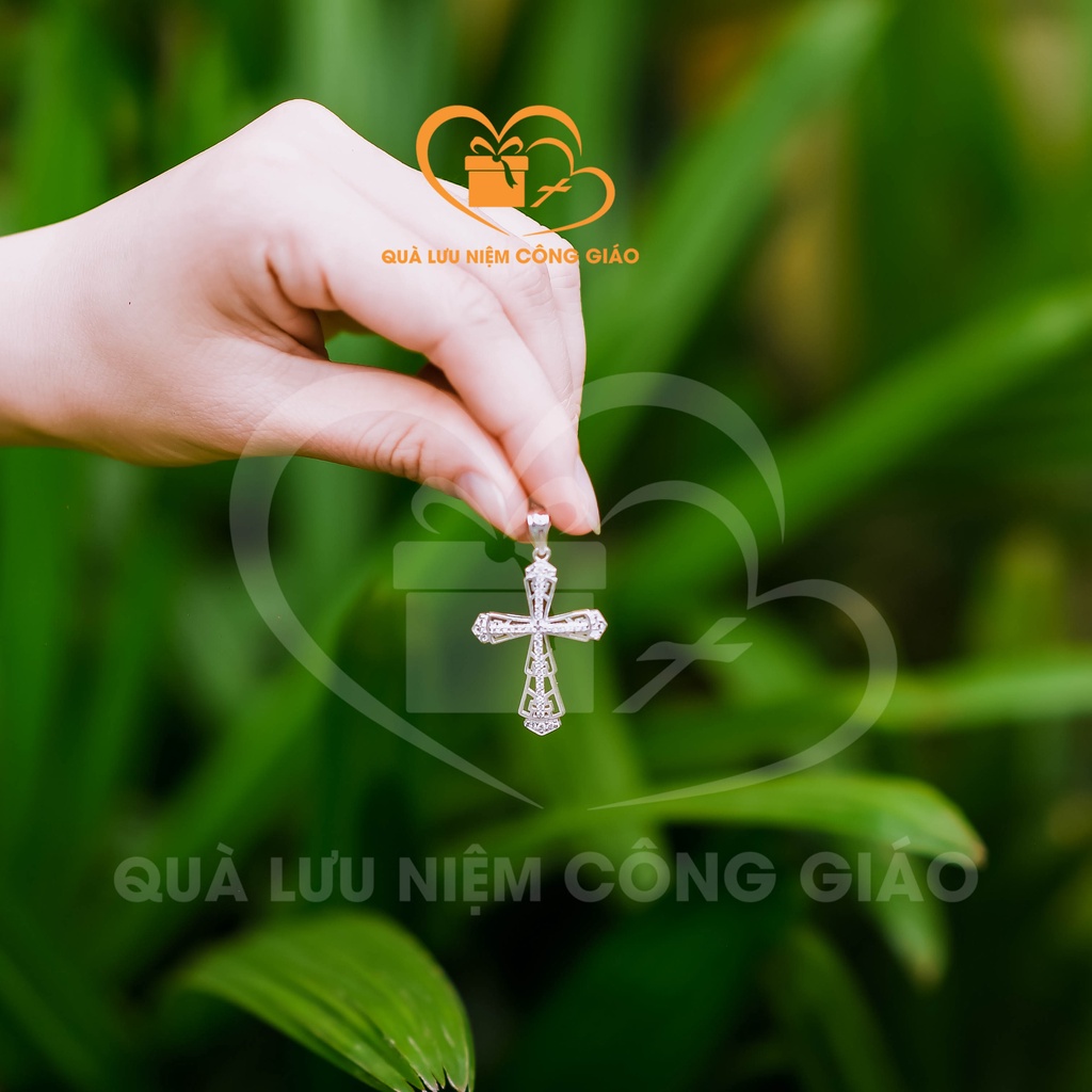 Mặt dây chuyền hình Thánh Giá chất liệu bạc Quà Lưu Niệm Công Giáo