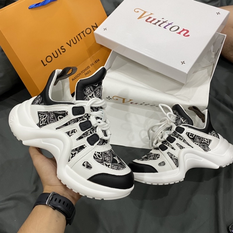 GIÀY LV BLACK THỔ CẨM LAI AU [ FULL BOX + FREE SHIP ]