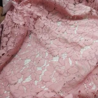Ren chỉ hồng da lên đầm...áo lẻ điều được có gian 2c ....                                                         ....