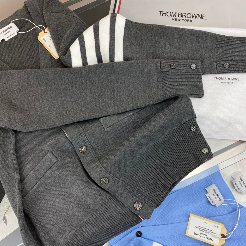 Áo khoác Cardigan TB Grey SS21 bản cao cấp, Áo len dệt kim kẻ sọc màu xám cho các cặp đôi, Áo cardigan nam nữ