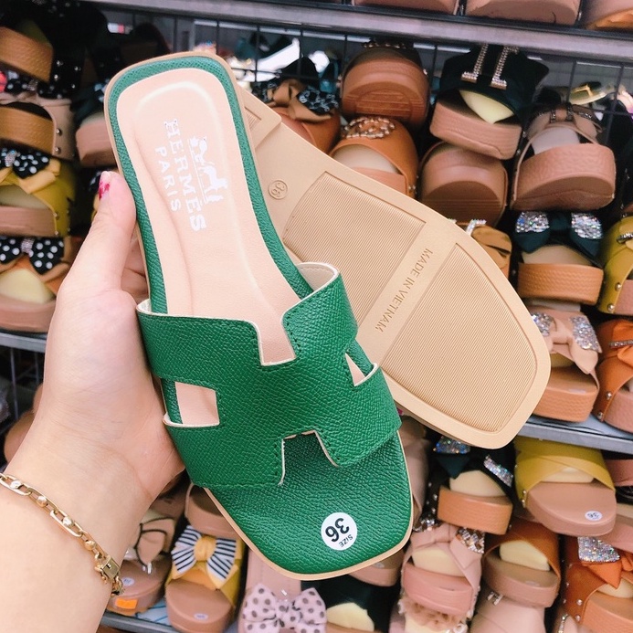 [HÌNH THẬT]Dép HM da cát sần mềm mai,thời trang không lỗi mốt cho mọi lứa tuổi size 35/39