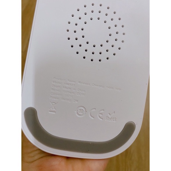 Chính hãng new seal- Huawei gift-Đèn để bàn có chức năng sạc không dây-bảo hành 1 tháng