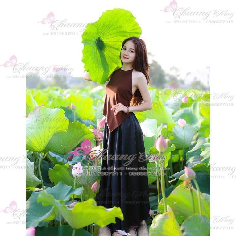 Yếm chụp sen váy đụp truyền thống