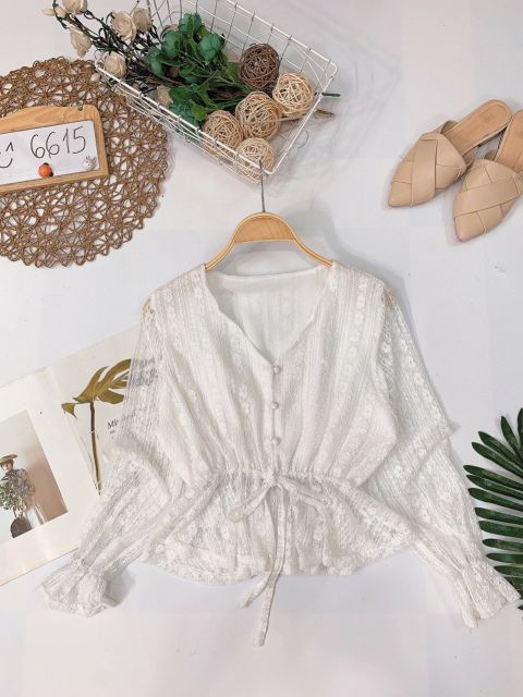 Áo ren peplum nút bọc