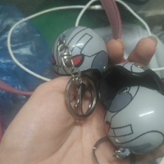 Móc chìa khoá hình mũ bảo hiểm đáng yêu cho vịt tik tok