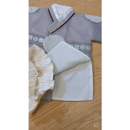 Bộ hanbok bé trai