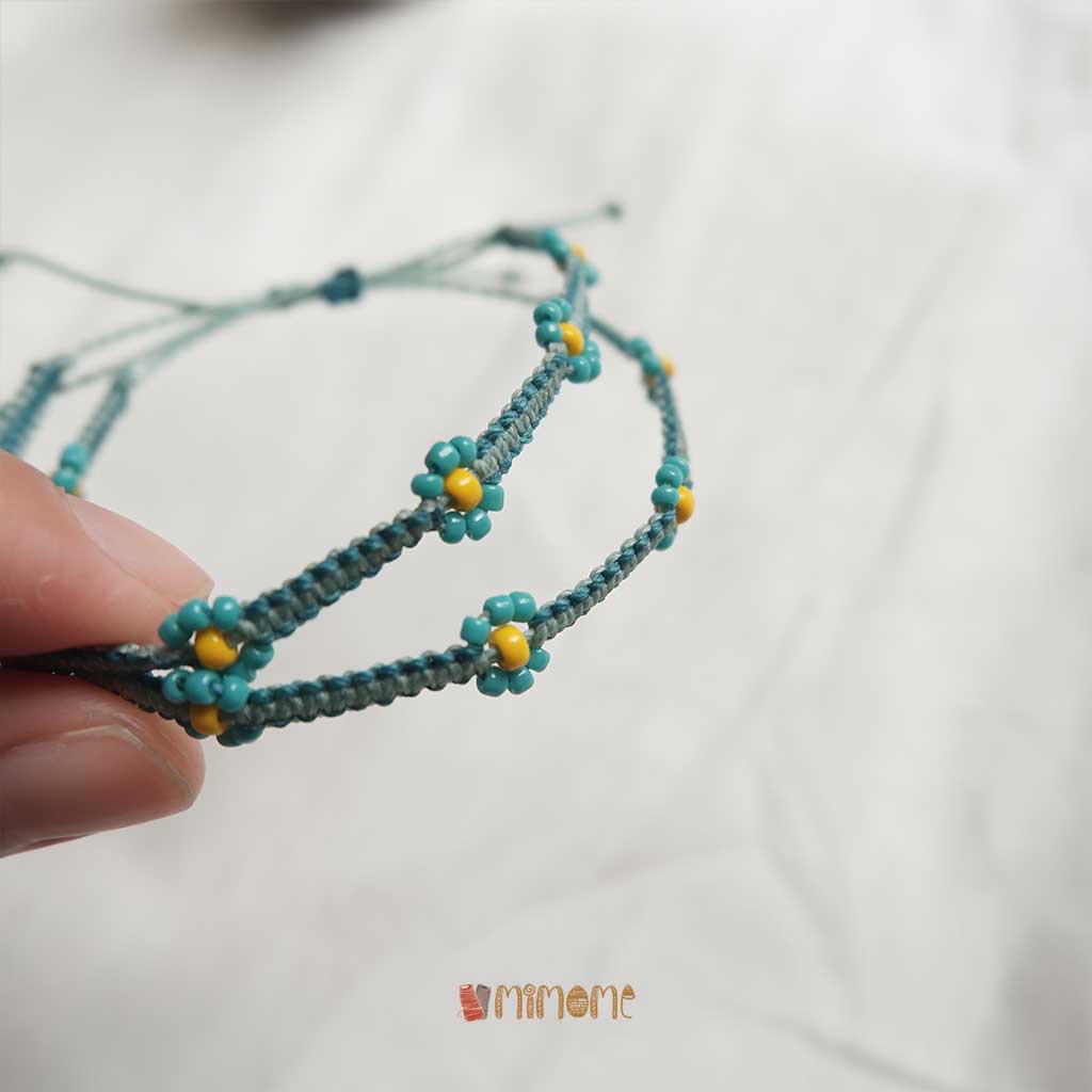 Vòng Daisy hạt Miyuki màu xanh dương