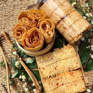 Khô mực tẩm gia vi lon 200gr gia 90k hàng loai 1bao ngon
