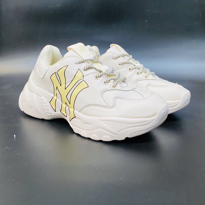 [TẶNG KÈM HỘP TẤT LỌ TẨY]giày thể thao đế cao nam nữ | BigBuy360 - bigbuy360.vn