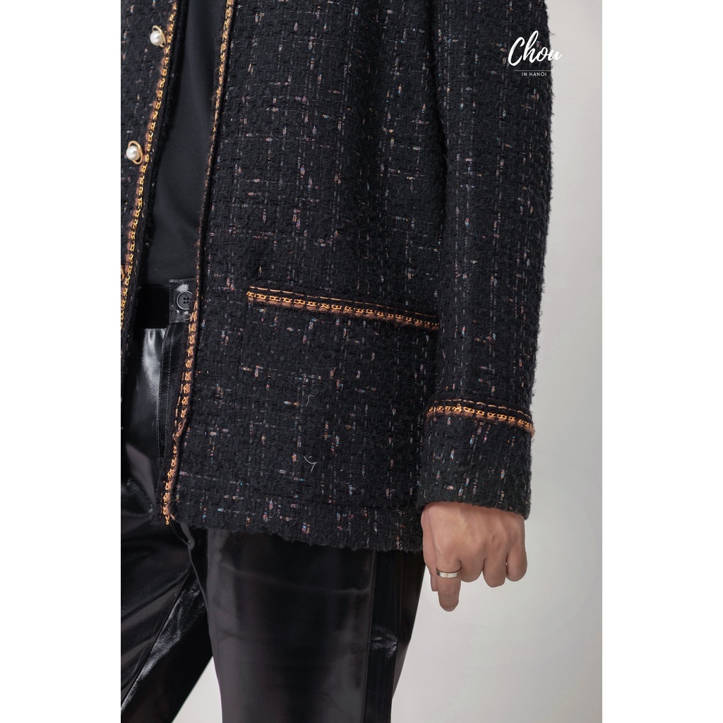 Áo dạ nam màu đen thiết kế cúc áo ngọc viền tay áo và nắp túi thêu tay dáng Hàn Quốc