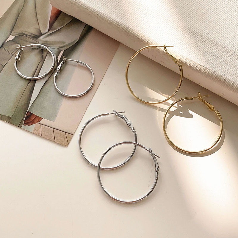 Khuyên Tai Tròn Lớn Thanh Lịch