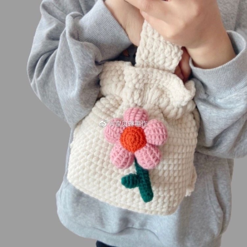 Túi len handmade hoa to