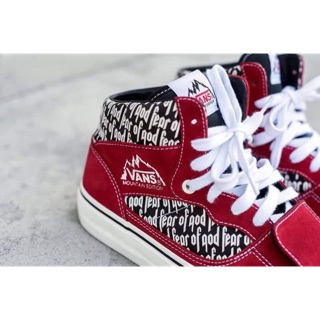 Vans đỏ