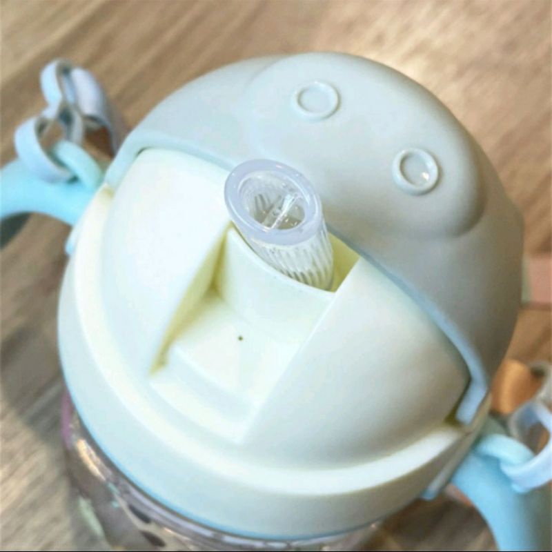 Bình đựng nước  cho bé mang đi học