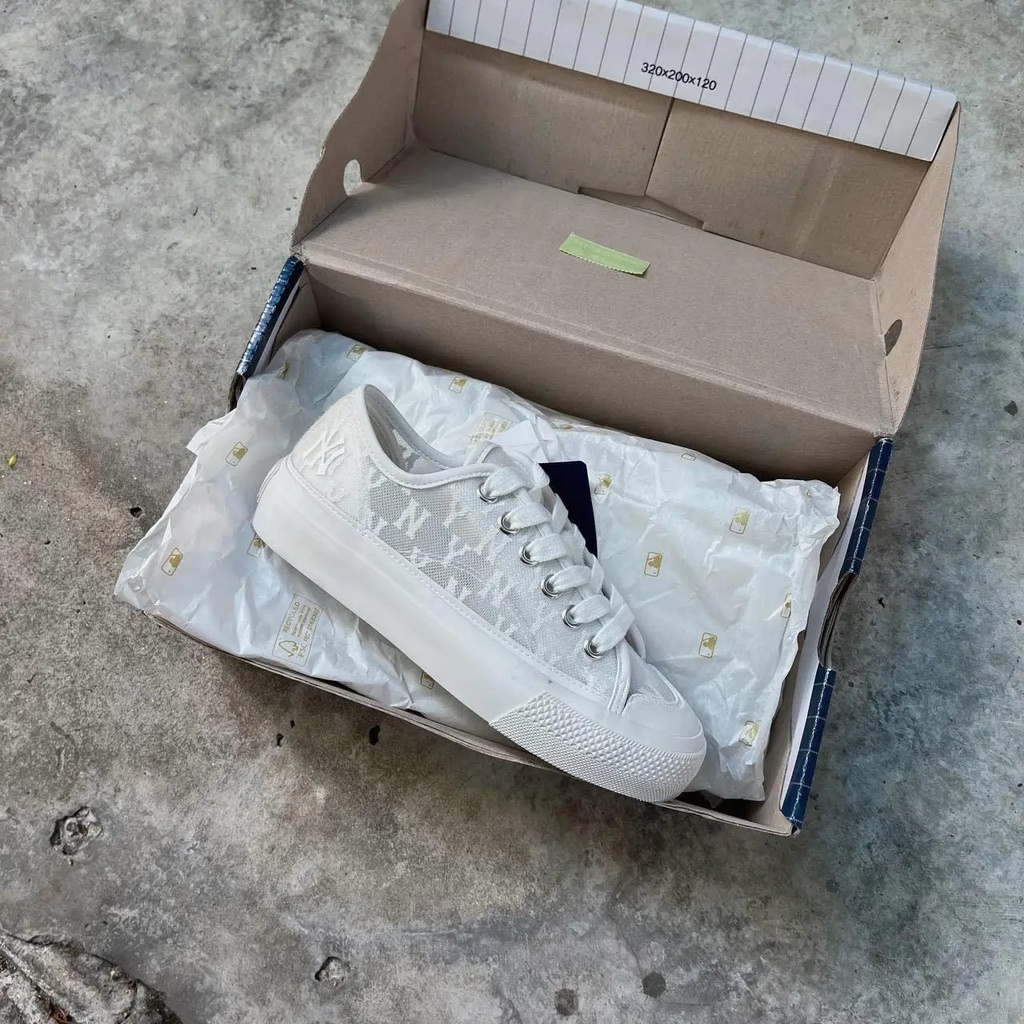 GIÀY MLB PLAYBALL MONO MESH NEW YORK YANKEES WHITE