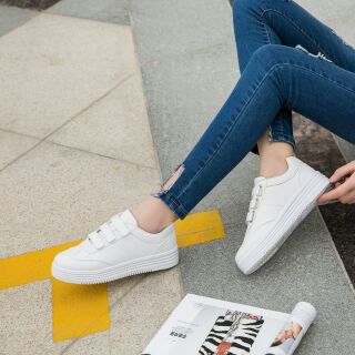 GIÀY NỮ QUAI DÁN[ năng động-thời trang-cá tính]