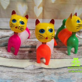 Mèo bóp hơi chút chít