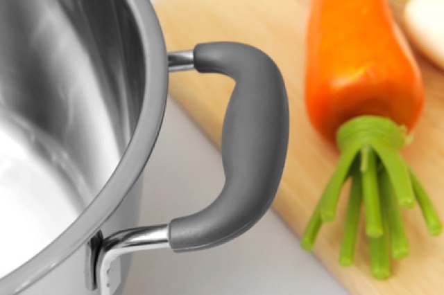 Nồi inox 20 cm 3 đáy quai bọc nhựa (HÀNG CHÍNH HÃNG BẢO HÀNH 5 năm)