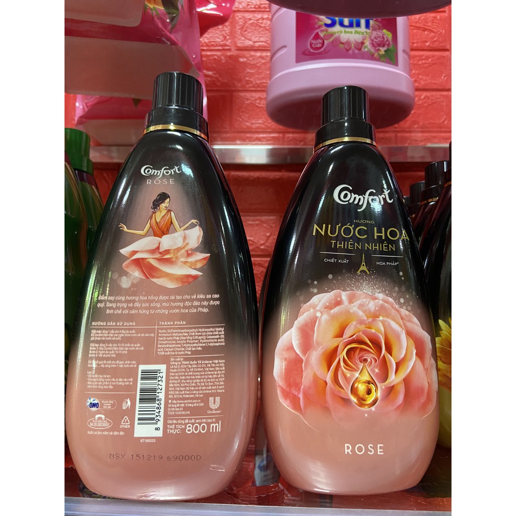 Nước xả vải Comfort hương nước hoa Rose chai 800ml