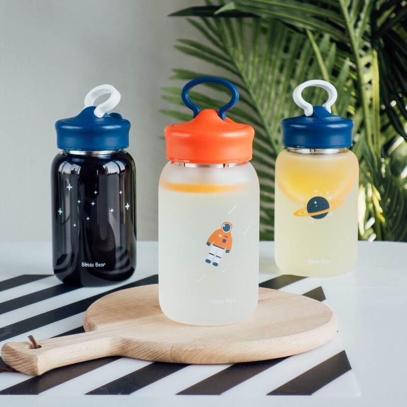 Bình Thuỷ Tinh Chịu Nhiệt 460ml Có Lọc Trà Kèm Túi Chống Sốc Cute Hình Phi Hành Gia