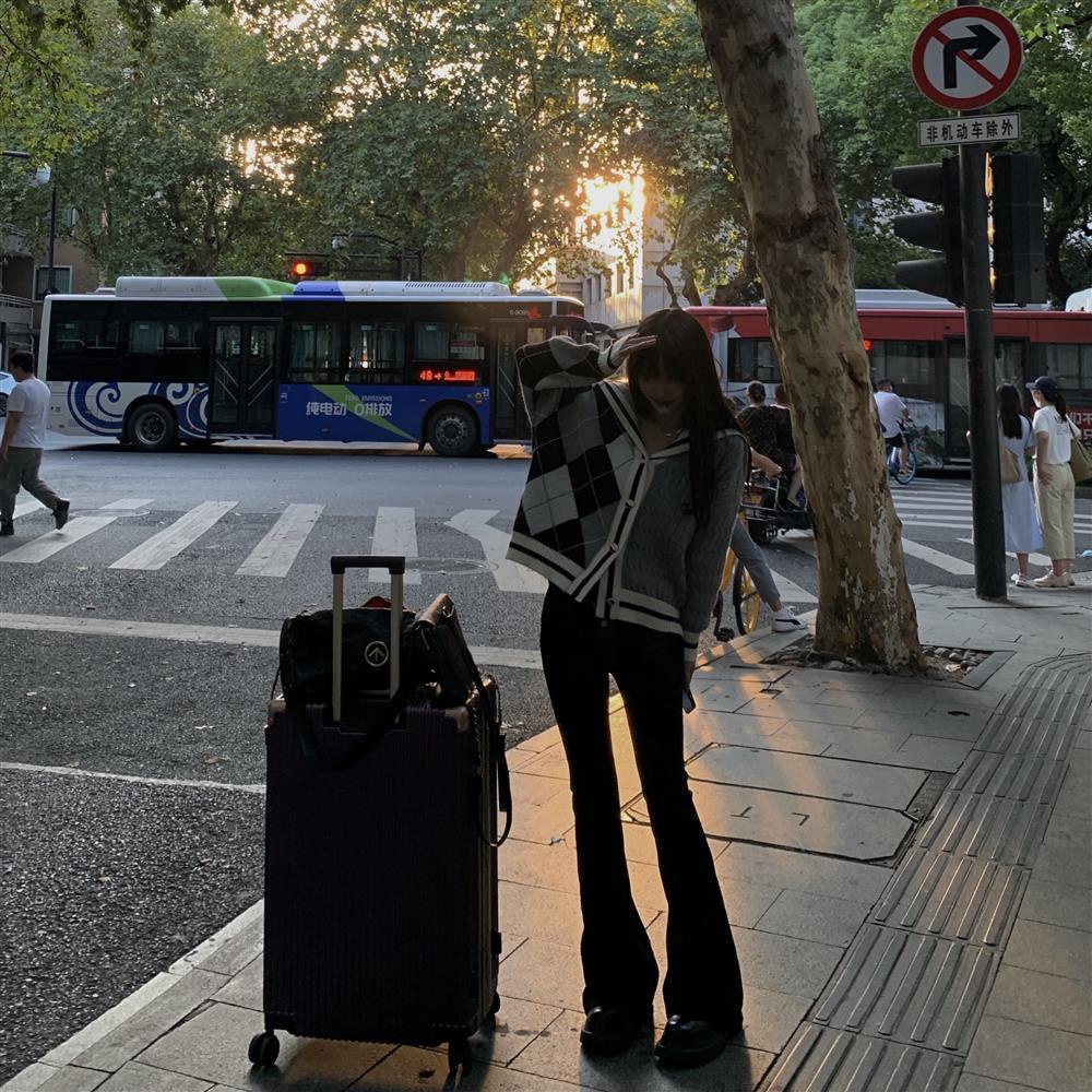 ∋ ̅ ∈ Quần Jean Dài Ống Loe Eo Cao Dáng Rộng Thời Trang Xu Hướng Dành Cho Bạn Nữ Mũm Mĩm