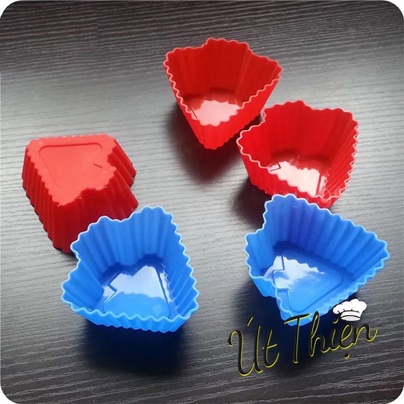 Khuôn cupcake silicon cây thông 6cm