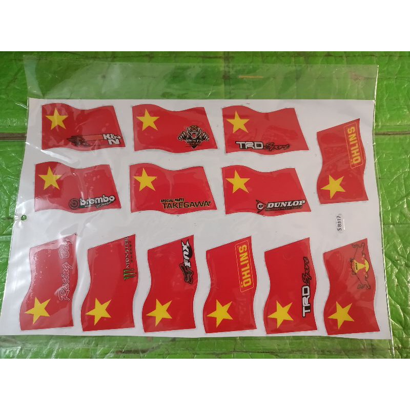 Bộ tem nổi 13 lá cờ Việt Nam siêu đẹp new