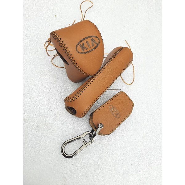 Kia seltos] Bọc da cần số,tay phanh xe Kia Seltos bằng da bò 100%, bảo hành 12 tháng