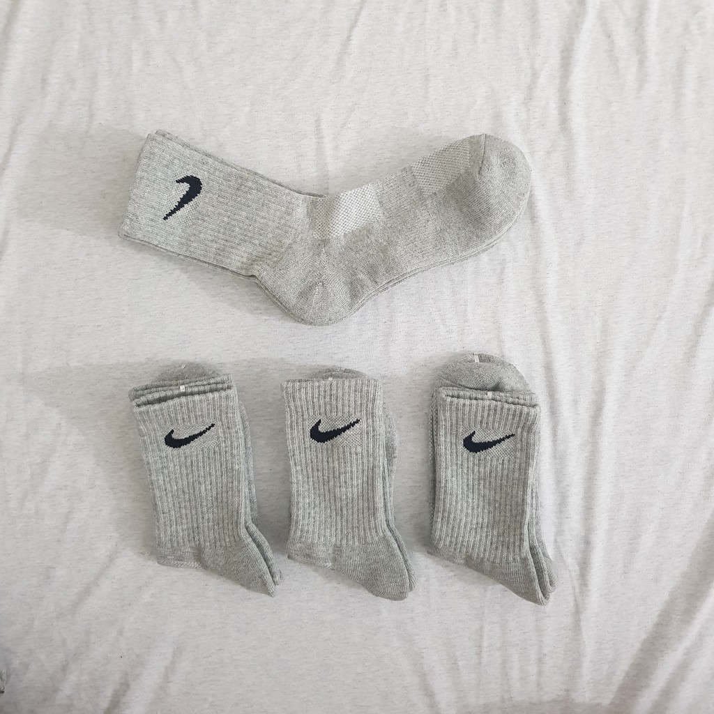 Tất Thể thao cao cổ Nike xám ( hàng chính hãng xuất Nhật )
