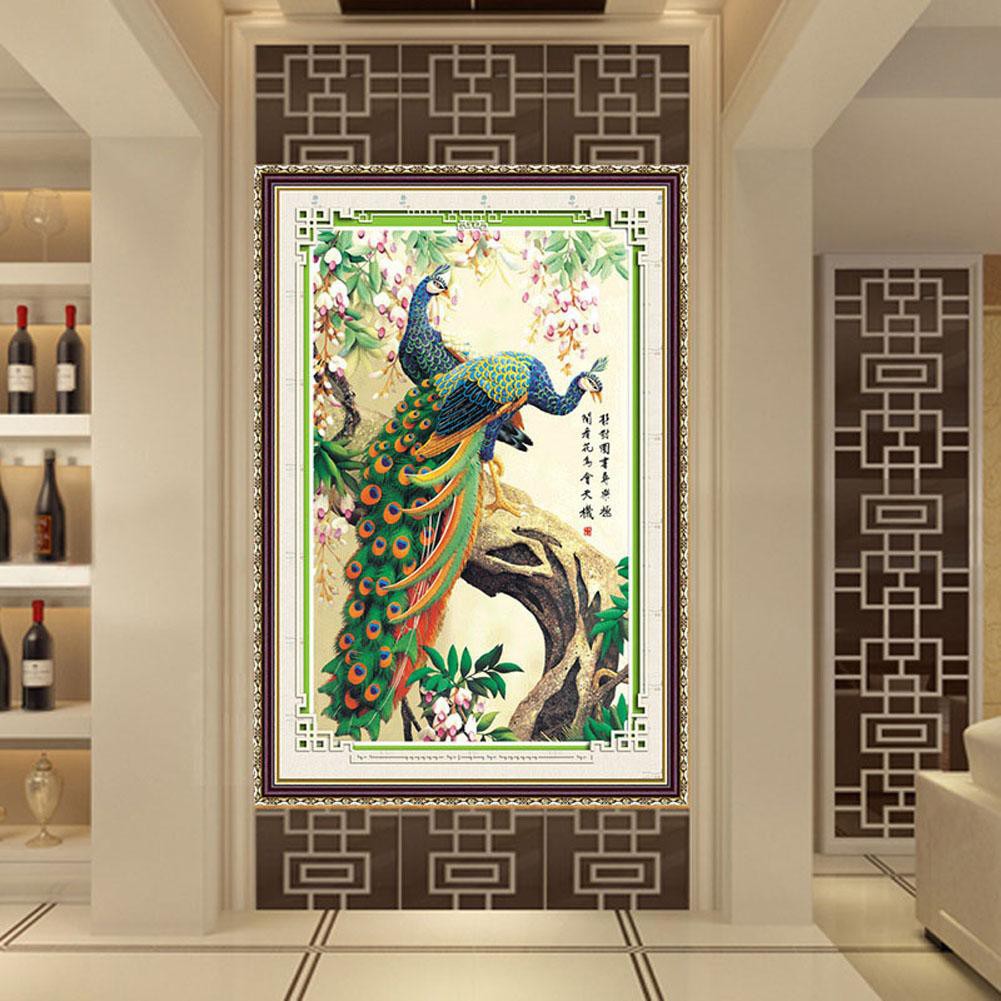 Bộ dụng cụ làm tranh đính đá thủ công hình hai chú công chất liệu vải và đá kích thước 32 * 45cm tiện dụng