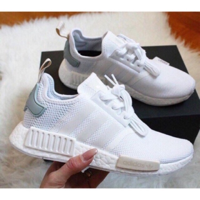 Giày Adidas nmd trắng gót xanh